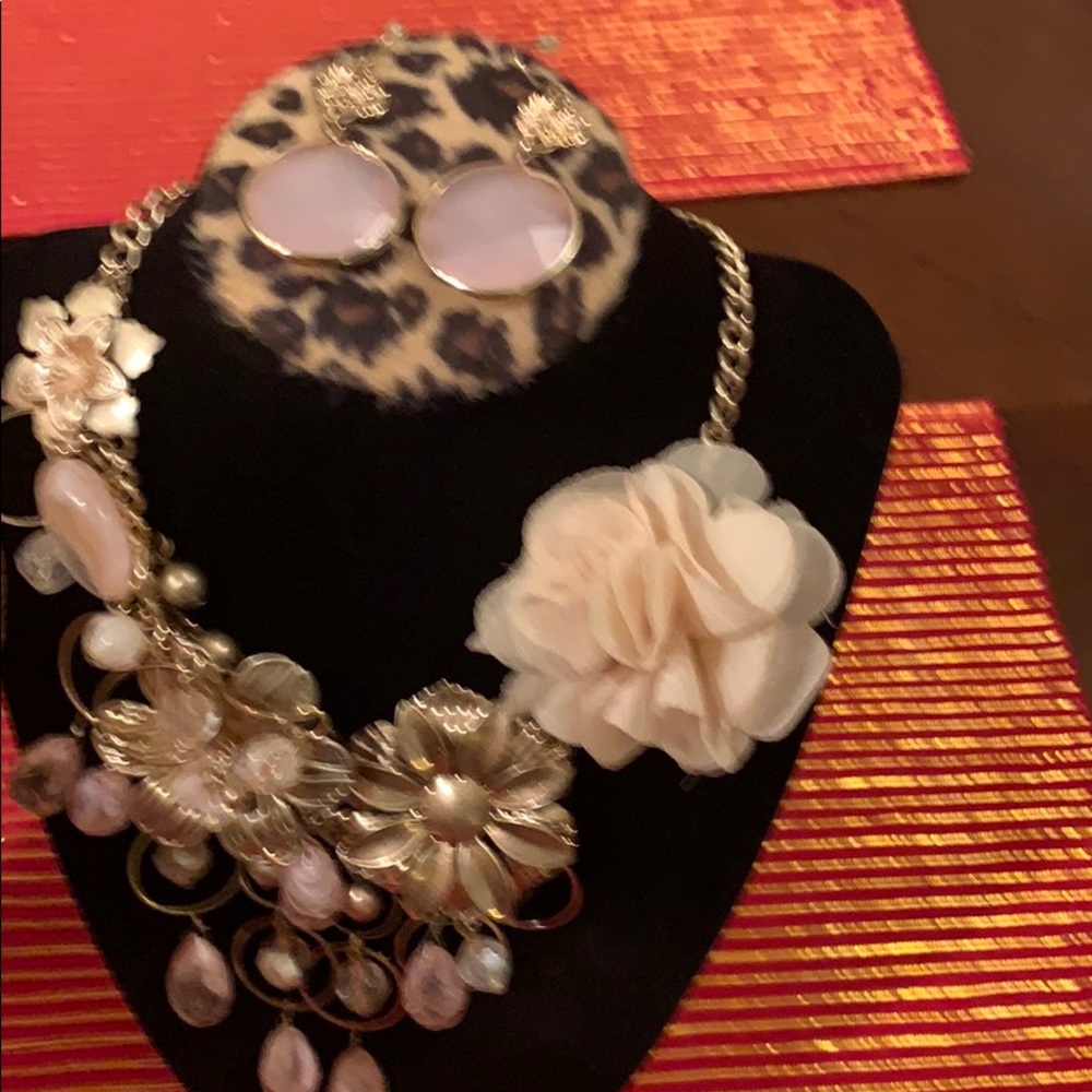 Whimsical flower necklace and earrings set.